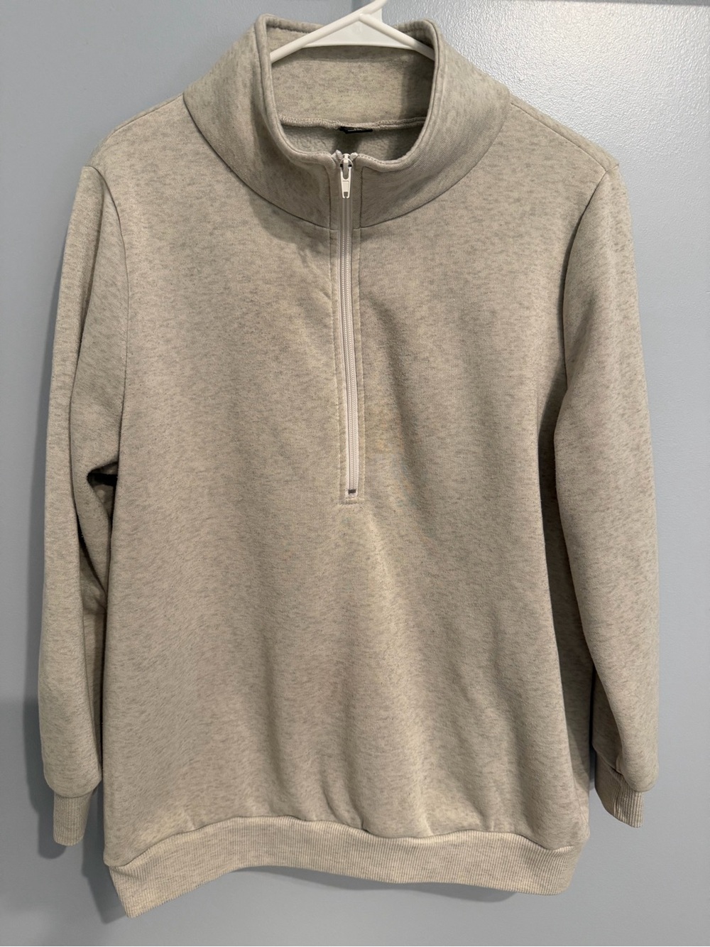 Half-Zip Pullover Sweatshirt - Light Gray